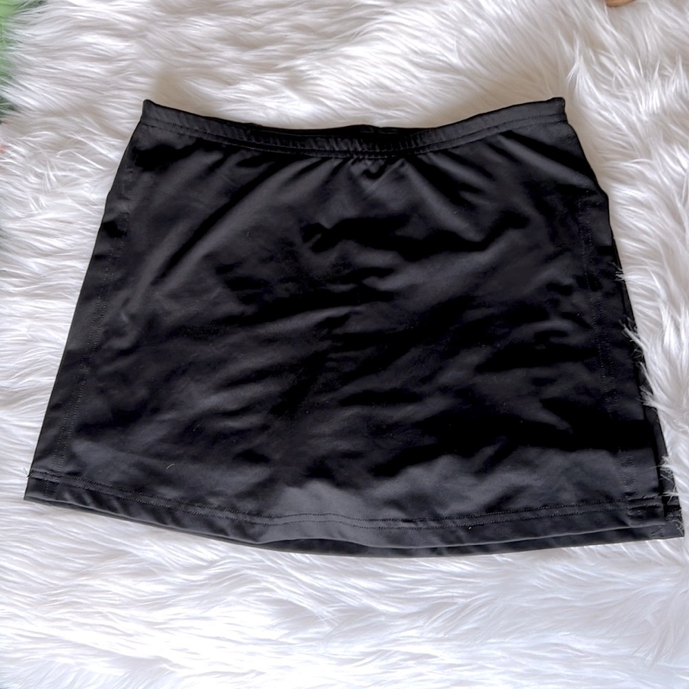 Athleta Split Side Skirt/Skort Size L